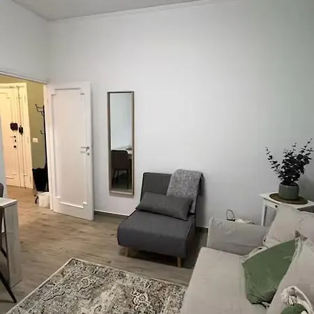 Casa Mebu Daire Roma